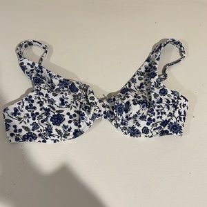 COPY - Blue floral Abercrombie and Fitch bikini top